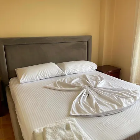 Dhoma Plazhi1 Pogradec